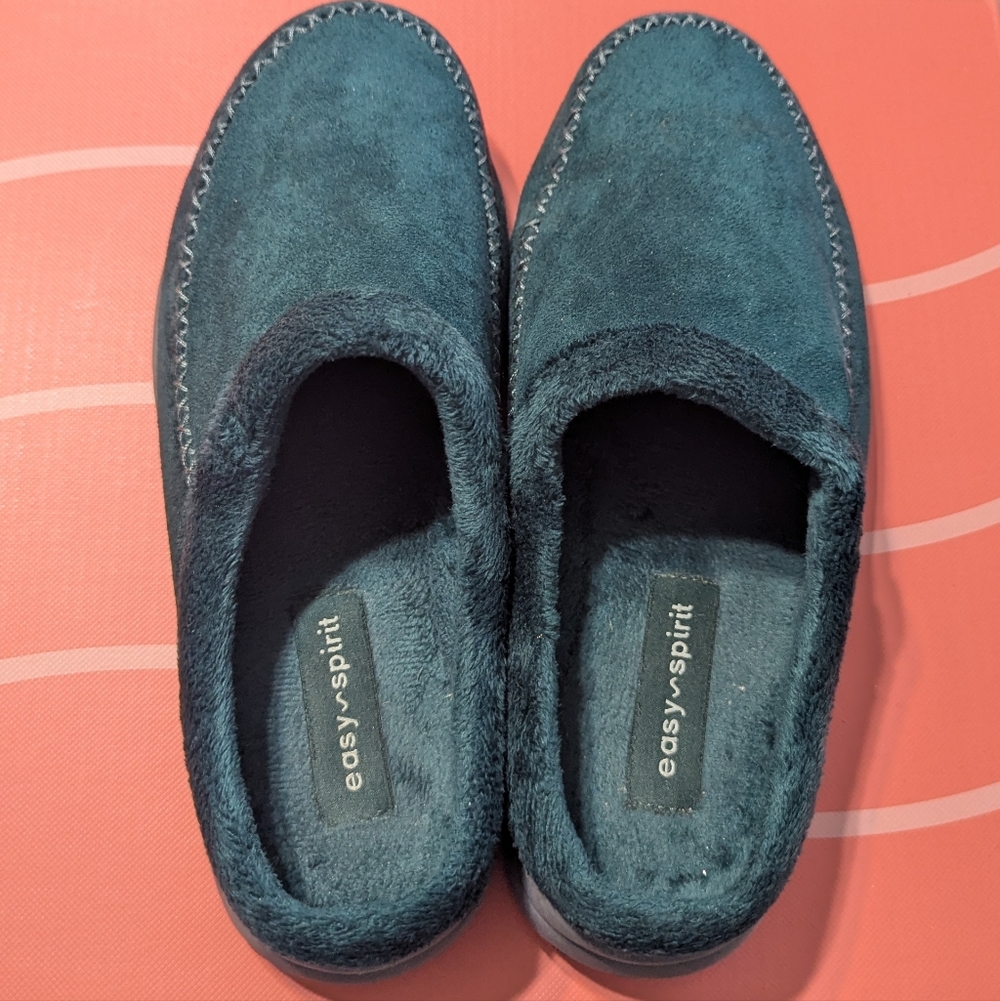 Easy Spirit Slippers
